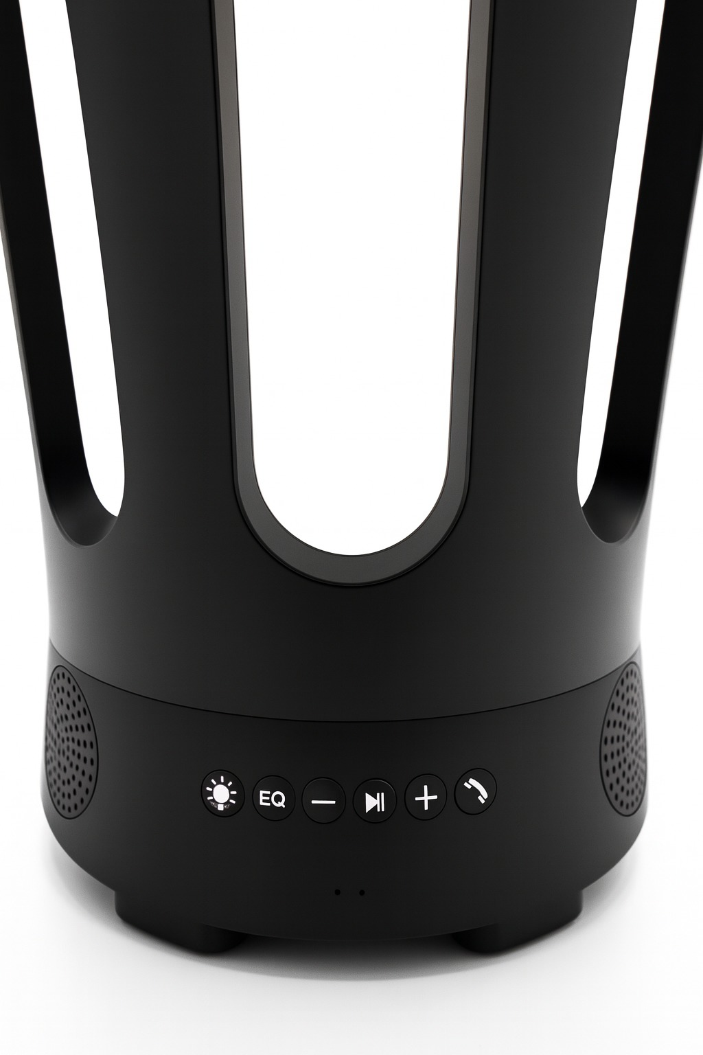 SaunaLife Bluetooth sauna bucket and ladle with built-in speaker and control buttons in black