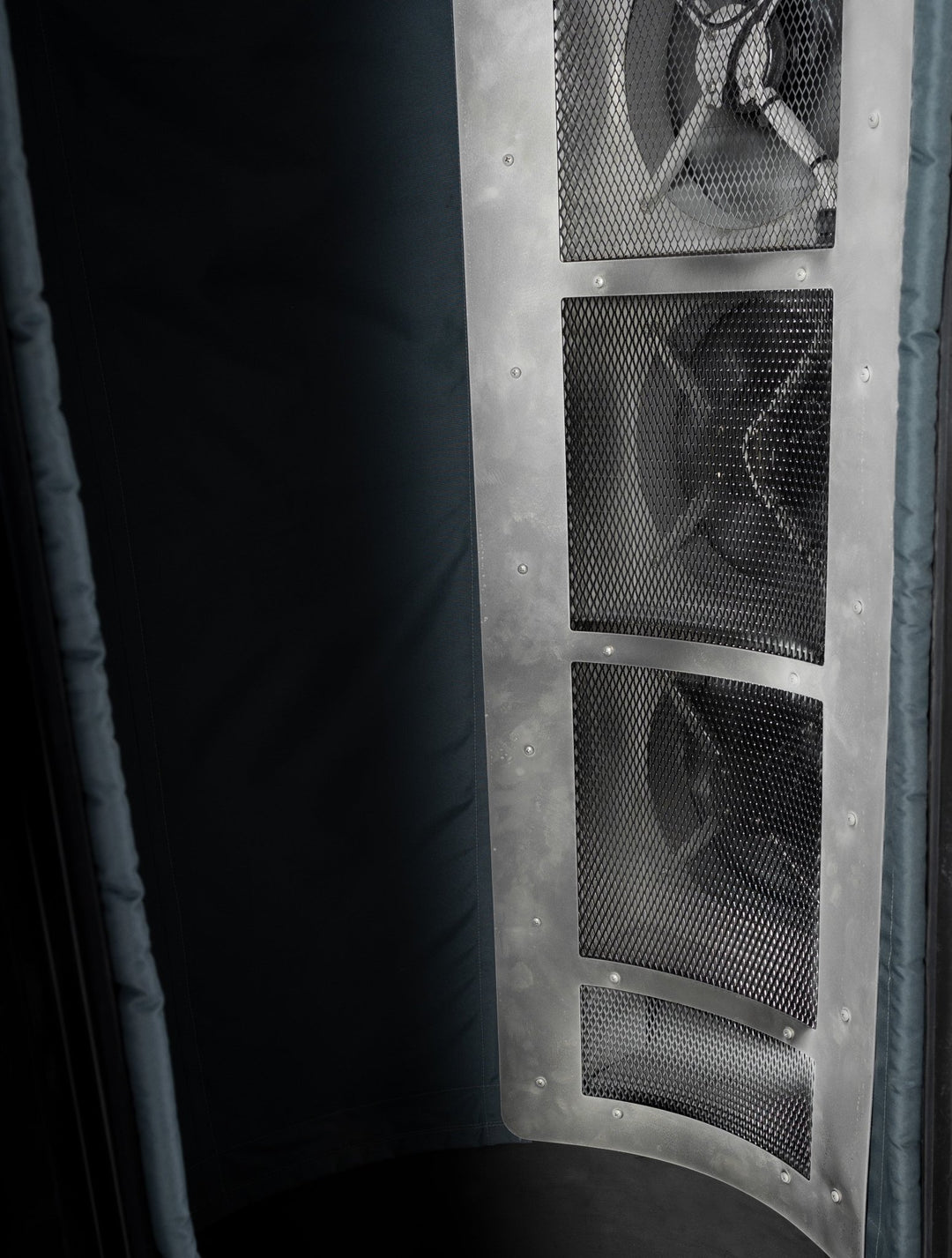 Vacuactivus cryotherapy chamber for home featuring multiple ventilation fans for effective cooling