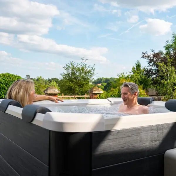 MSpa Oslo 6-Person Premium Portable Hydrotherapy Spa - My Luxury Home Spa