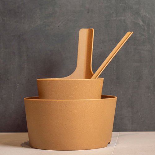 Rento Pisara sauna bucket in a stylish design, perfect for sauna enthusiasts and home wellness
