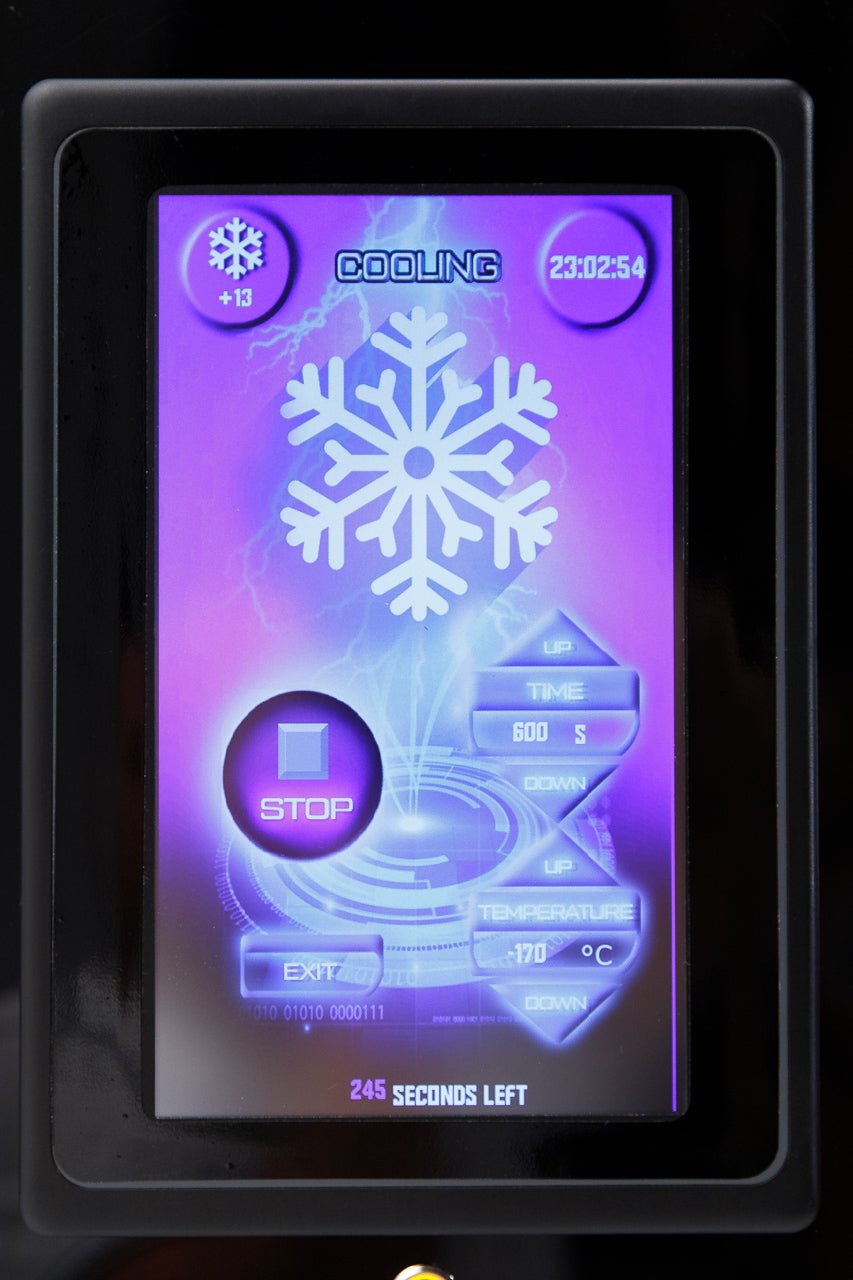 Vacuactivus cryotherapy chamber control panel displaying time and temperature settings for treatment
