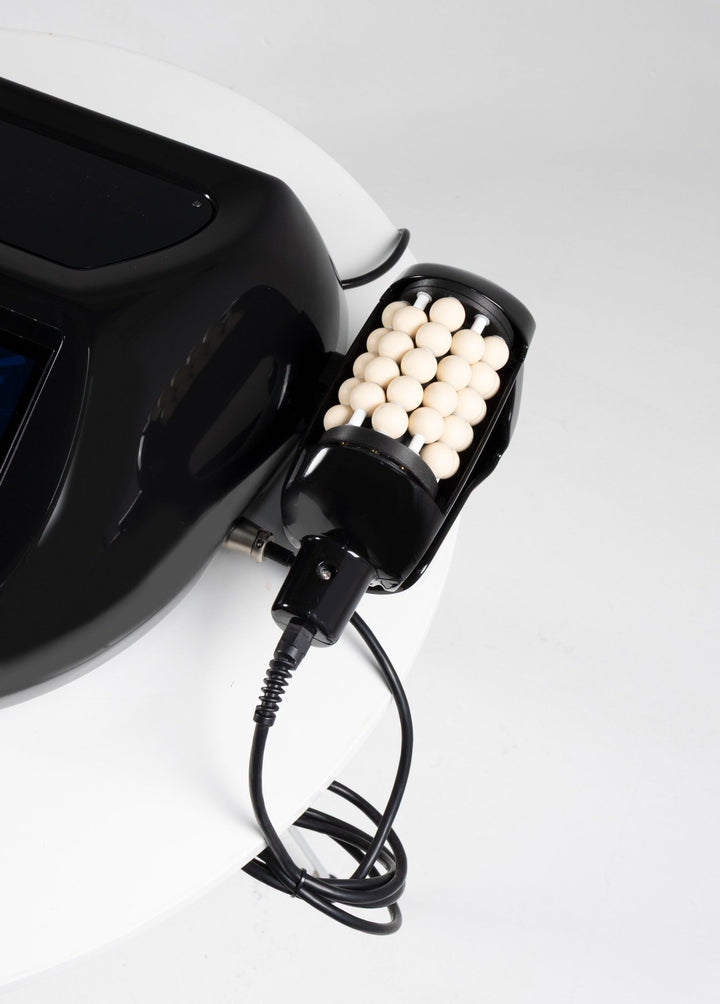 Vacuactivus ICEBERG Cryonick Roller with textured massage balls for enhanced wellness treatments